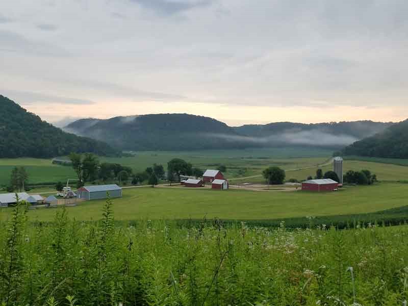  Winnebago Valley Hideaway bluffs